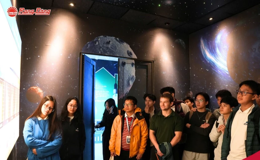 Vietnam's Rang Dong Shows Product Ecosystem to Young Students