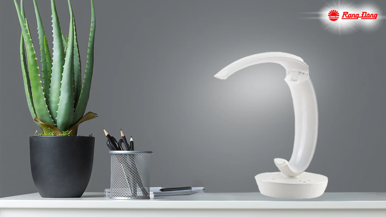 Rang Dong's smart desk lamp offers amazing experience of LED decorative lighting